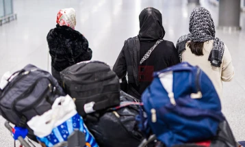 Петта група Авганистанци со одобрение за влез во Германија заминаа од Пакистан