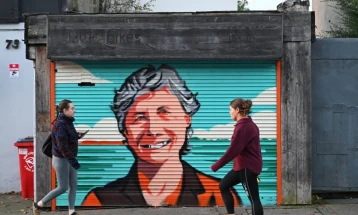 Кетрин Коноли денеска станува десетта претседателка на Ирска