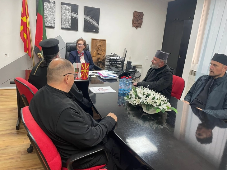 Епископот Делчевско-каменички г. Марко на прва официјална средба со градоначалничката на Македонска Каменица