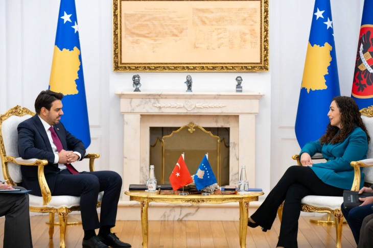 Presidentja Osmani takoi kryetarin e TIKA-s, Abdullah Eren