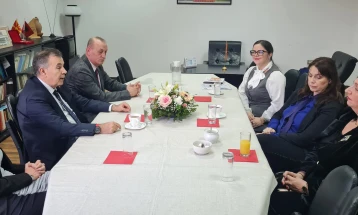 Македонска амбасада во Тирана со сочувство по смртта на професорката Славица Свидерска