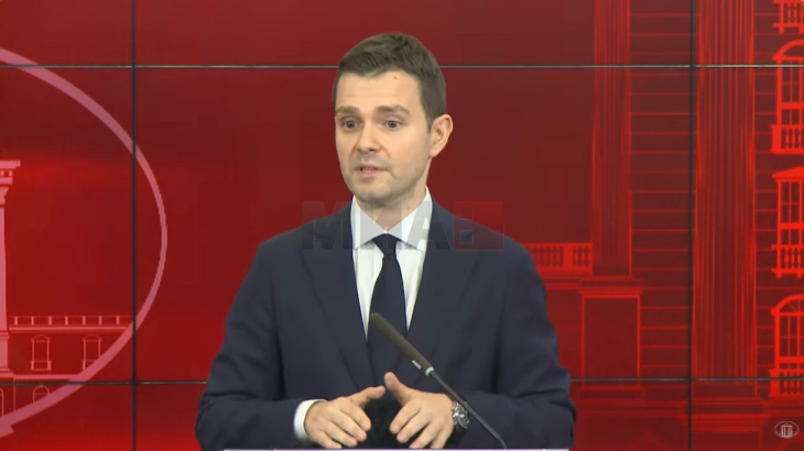 Mucunski për punën e Komisionit Maqedoni-Bullgari: Politika nuk ka të drejtë të ndërhyjë në lirinë akademike