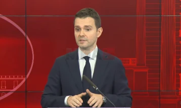 Mucunski për punën e Komisionit Maqedoni-Bullgari: Politika nuk ka të drejtë të ndërhyjë në lirinë akademike