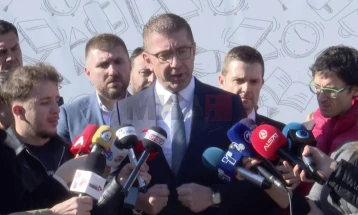 Mickoski: Jemi të gatshëm të bisedojmë me Sofjen, por qëndrimi i Qeverisë dhe linjat e kuqe janë të qarta
