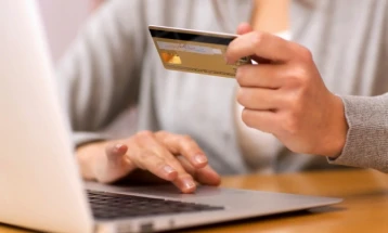 BE-ja planifikon vendosje të doganave për porositë përmes Temu, Shein dhe AliEkspres