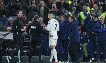 Роналдо може да го пропушти воведниот дуел на СП поради црвениот картон