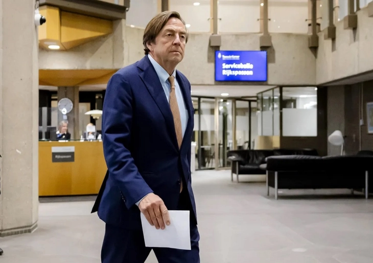 Нова драма околу формирањето холандска Влада: „Кретенката Јешилѓоз“ доведе до оставка на известувачот Вајерс 