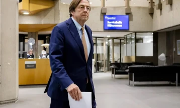 Нова драма околу формирањето холандска Влада: „Кретенката Јешилѓоз“ доведе до оставка на известувачот Вајерс 