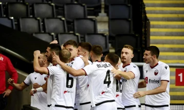 Shkëndija fiton me përmbysje duelin me Shkupin