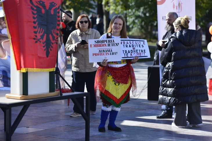 Протест во Тирана против законот за родова еднаквост