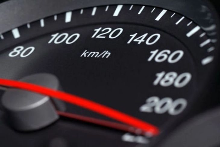 Полицијата приведе штипјанец кој возел со 143 километри на час на експресниот пат Лозово-Велес