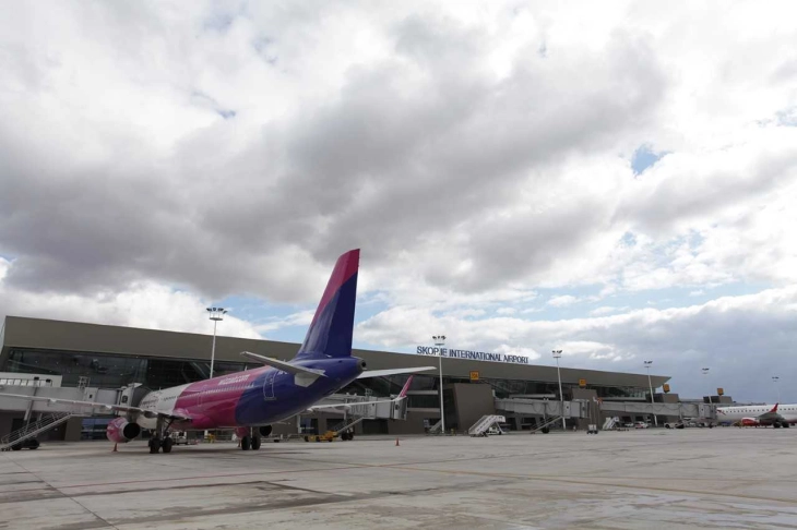 DMSH: Dy aeroplanë janë riorientuar nga Shkupi në Prishtinë, pasi erë e fuqishme e përfshiu rajonin e Shkupit