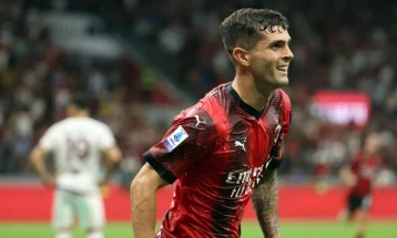 Пулишиќ уште чека на нов договор со Милан