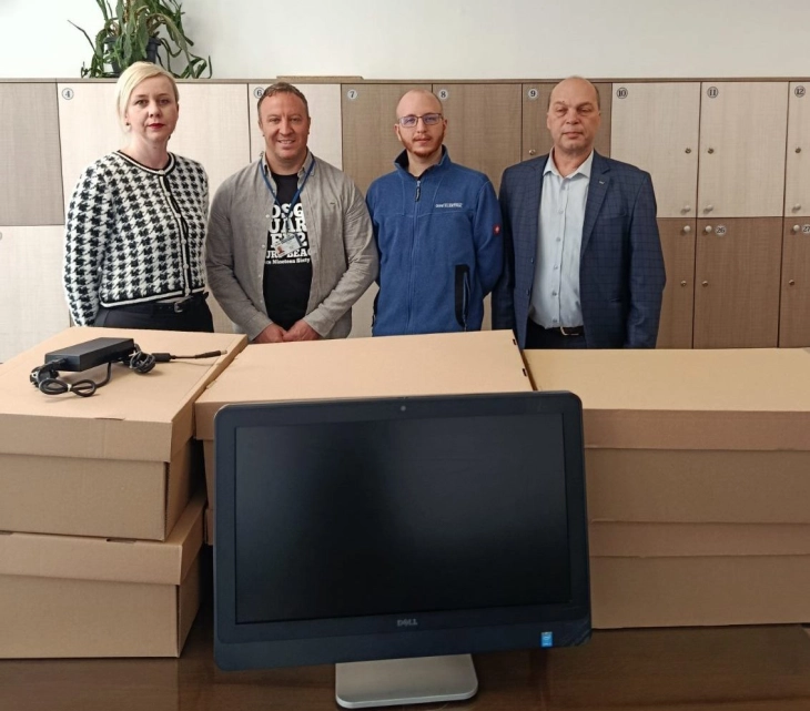 Вредна донација на компанијата „ОДВ Електрик“ за учениците на ОЕМУЦ „Св. Наум Охридски“ во Охрид