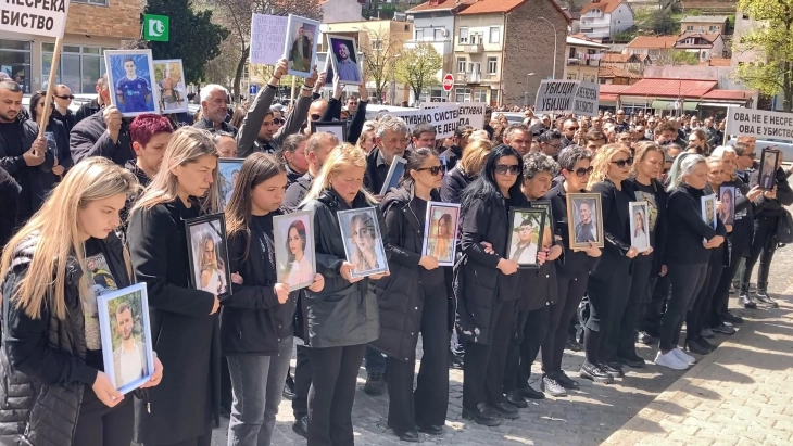 Toshkovski: Prindërit e viktimave në Koçan kanë të drejtë të kërkojnë, ndërsa institucionet janë të detyruar të japin përgjigje