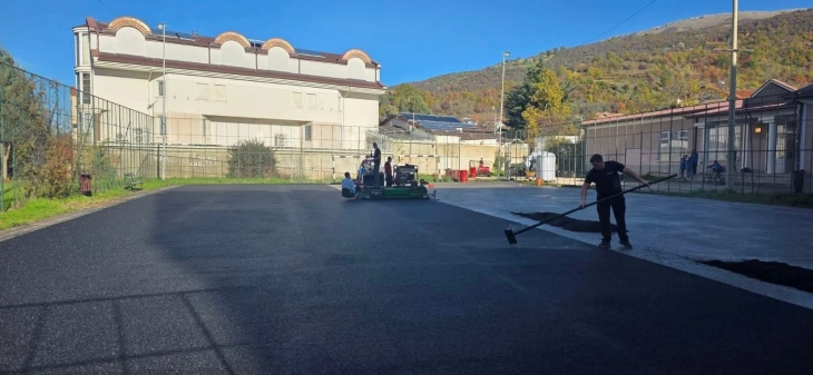 Реконструкција на две повеќенаменски спортски игралишта во Охрид