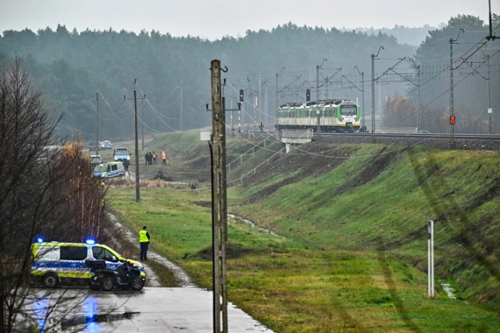 Полска го крева нивото од закана по невидената саботажа на железничка пруга кон Украина