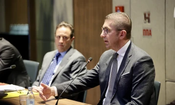 Премиерот Мицкоски на настан од Германско-македонската стопанска комора, можност за размена на искуства