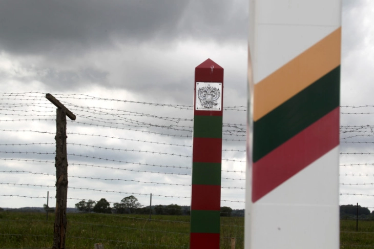 Lithuania to re-open border with Belarus ahead of schedule