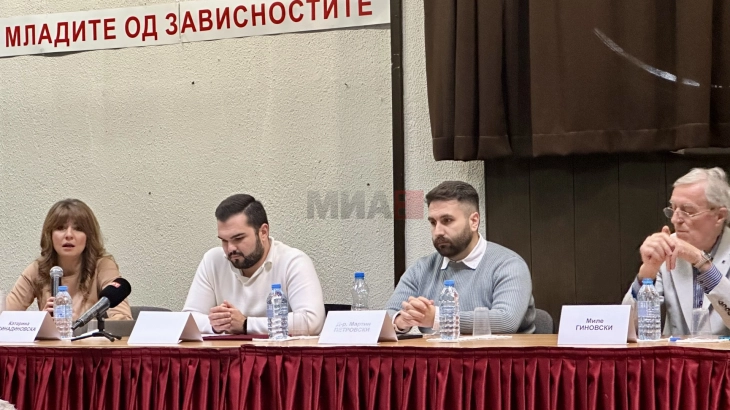 Форум за борба против зависностите:  За пет години употребата на електронски цигари пораснала за десет проценти, потребни се промени во регулативата