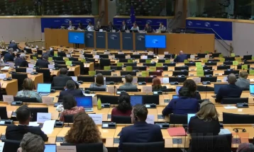 EP enlargement report: Bilateral issues must not be used to block EU accession process