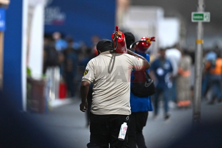 Pjesëmarrësit e konferencës KOP30 evakuohen në Belem për shkak të zjarrit, i cili tani është nën kontroll