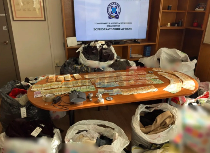 Vidhnin rroba nga dyqanet në Athinë dhe i shisnin në Tiranë – arrestohen tetë persona