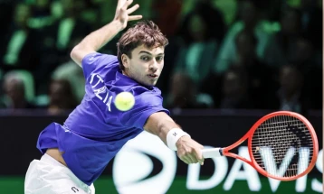 Italy beat Belgium to reach third consecutive Davis Cup final