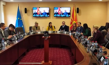 Анкета: Младите сакаат државата да влезе во Европската Унија, но се повеќе губат надеж дека тоа ќе се случи наскоро