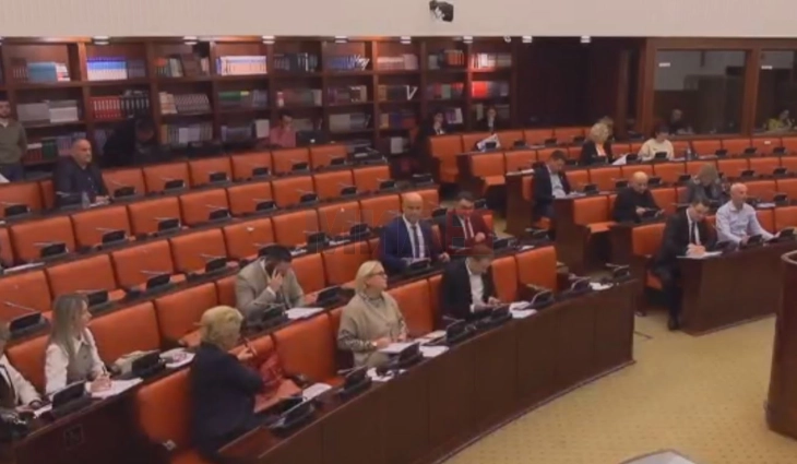 Dita e gjashtë e debatit të amendamenteve për Propozim-buxhetin e vitit 2026, seanca vazhdon pas pauzës