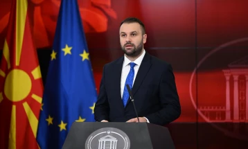 Durmishi: Nënshkruhen kontratat për vetëpunësim 2025