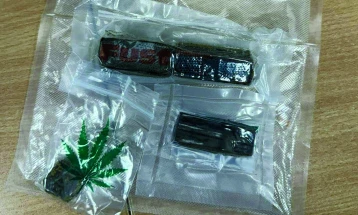 Спречен обид за криумчарење хашиш на Меѓународниот Аеродром Скопје