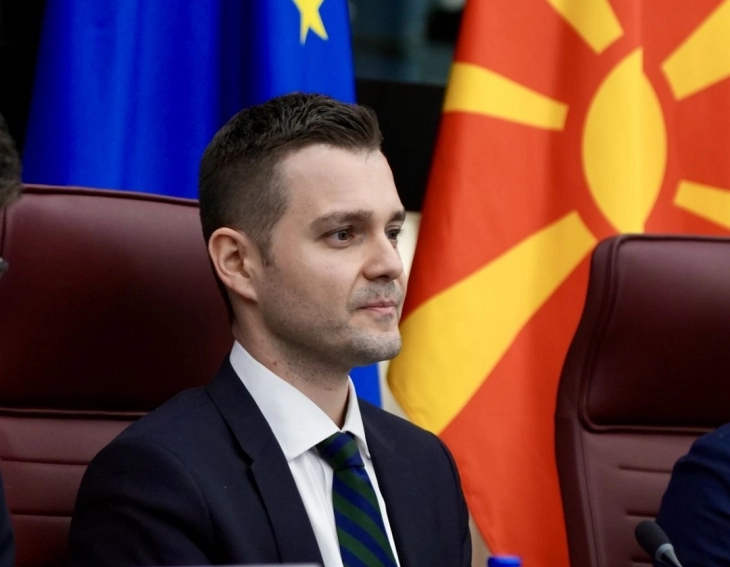 Муцунски: Ние сме конструктивни, но македонскиот јазик, идентитет и достоинство не се предмет на преговори