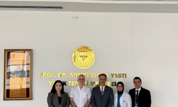 Aliu në Turqi e vizitoi spitalin e qytetit 