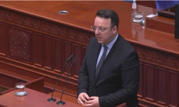 Николоски: Пред потпишување на договор сме со австриската железница ОБВ наши локомотиви и вагони да се користат за карго транспорт од Пиреа до Виена