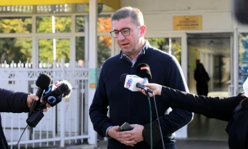 Помалиот син на премиерот е во добра здравствена состојба по труењето во ОУ „Димо Хаџи Димов“