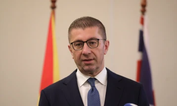 Нема да има ценовен шок за домаќинствата, Владата ќе продолжи да ја субвенционира цената на струјата, тврди Мицкоски