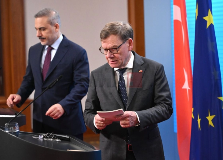 Fidan: Turqia është e gatshme sërish të jetë nikoqir i negociatave paqësore mes Rusisë dhe Ukrainës