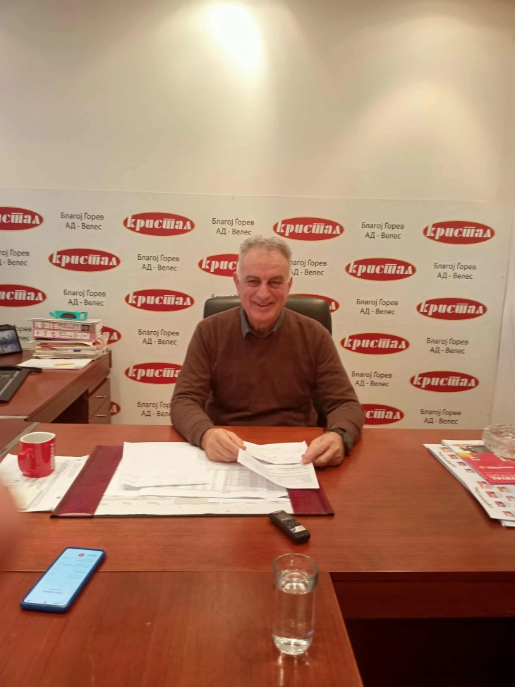 Лазов од велешка Маслодајна бара намалување на ДДВ за сончоглед од 10 на 5 отсто, а на суровото масло како суровина за производство на зејтин зголемување на ДДВ од 5 на 10 отсто