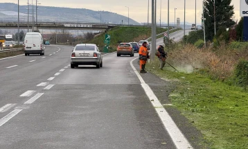ЈПДП: Расчистување на вегетацијата на клучките на автопатот А1, безбедноста врвен приоритет