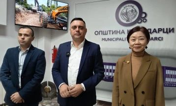 Кина троши 500 милиони литри флаширано вино годишно, ние произведуваме 50, има можности за соработка, амбасадорката на средба со градоначалникот на Кавадарци 