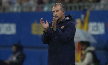 Педри ќе биде на располагање на тренерот Флик