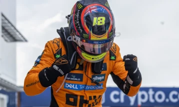 Пјастри до пол позицијата за последниот спринт