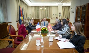 Средба на Гаши со францускиот амбасадор Ле Риголер