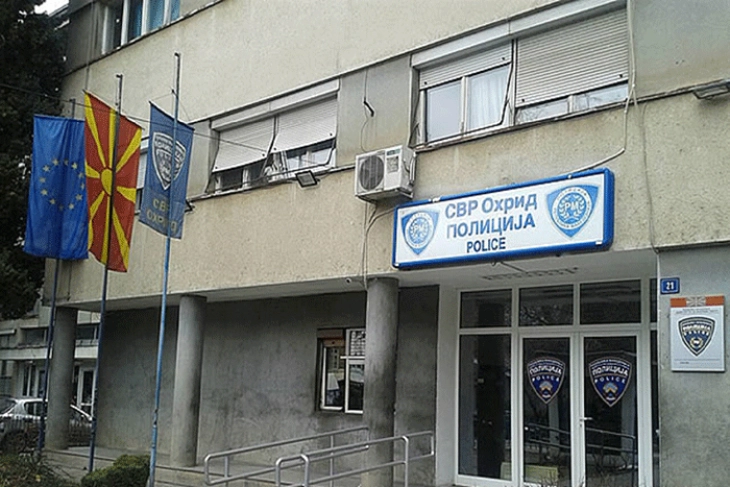 Пиштол пронајден на Јабланица на граничната линија со Албанија