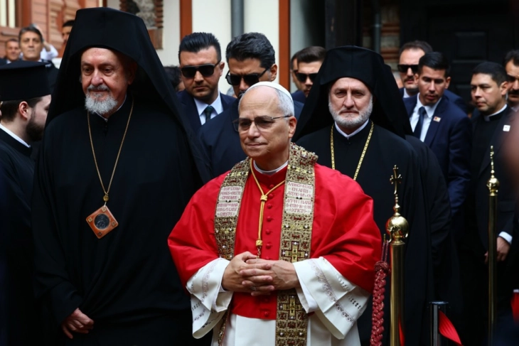 Во пресрет на посетата на Либан, папата Лав XIV отслужи миса во Ерменската катедрала во Истанбул