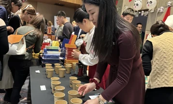 Дипломатски хуманитарен базар за подобрување на хигиенските услови во две основни училишта