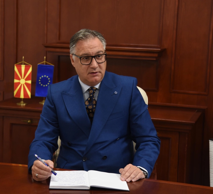 Мемов: Линеарното зголемување на пензиите е одлука на Владата, но Уставниот суд ќе го даде конечниот став