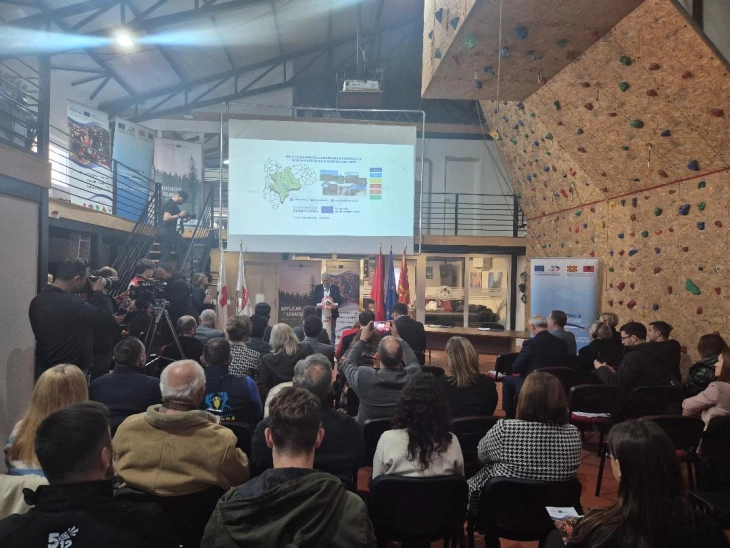 Në Ohër janë promovuar dy projekte mbarëkufitare me Shqipërinë të financuara përmes programit IPARD 3 të BE-së