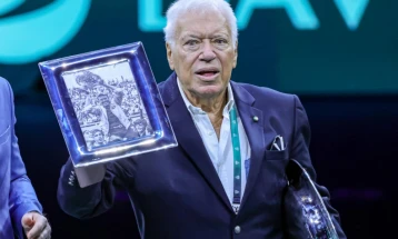 Почина легендарниот италијански тенисер Пјетрањели